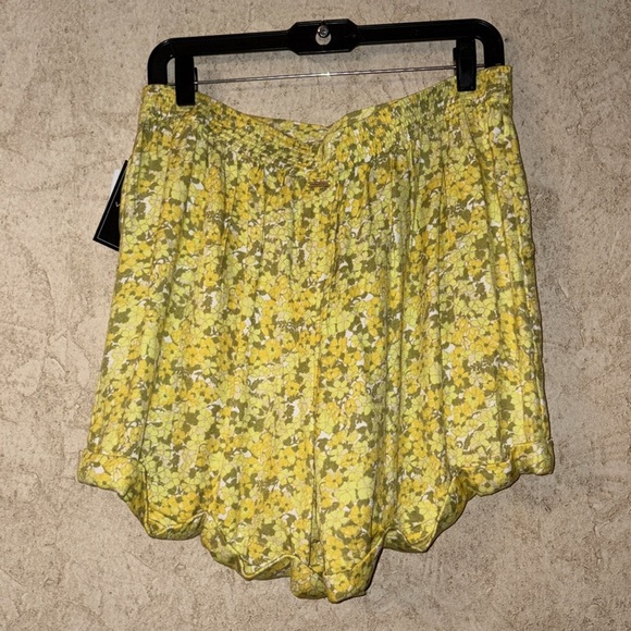 VOLCOM WANNA HAVE SUN SHORTS- WOMEN'S - Picture 3 of 5